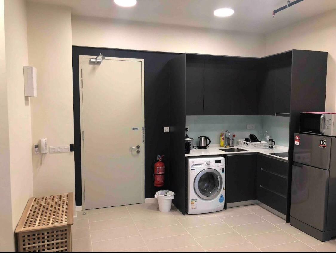 Tamarind Suites Cosy Studio Сиберджая Екстериор снимка